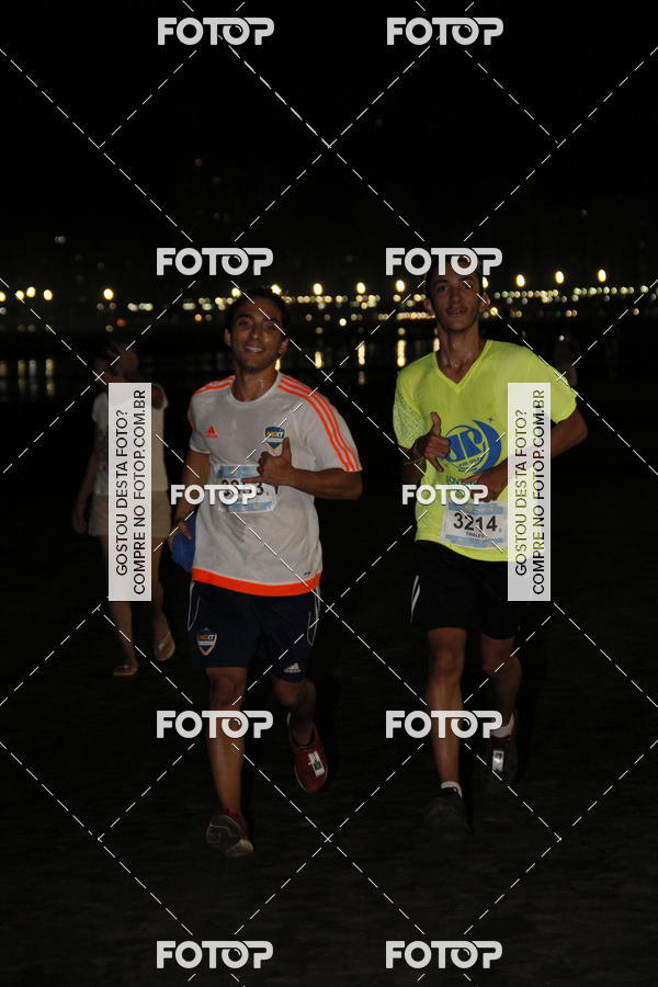 Buy your photos of the eventCircuito Jovem Pan Night Run - Etapa Santos on Fotop