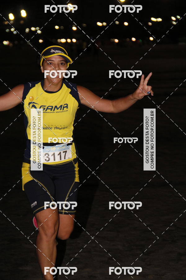 Buy your photos of the eventCircuito Jovem Pan Night Run - Etapa Santos on Fotop