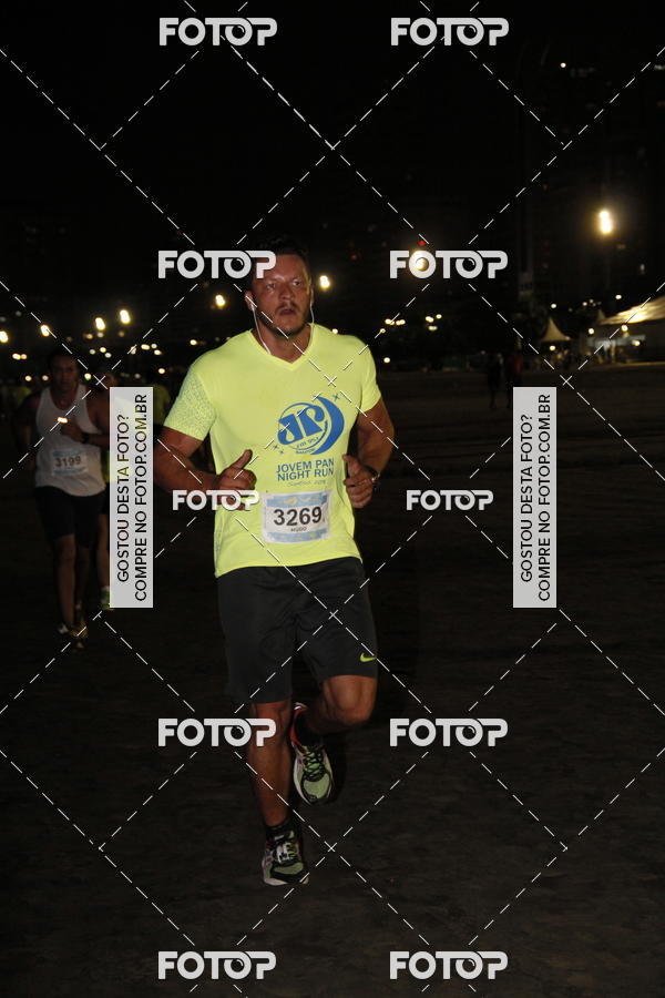 Buy your photos of the eventCircuito Jovem Pan Night Run - Etapa Santos on Fotop