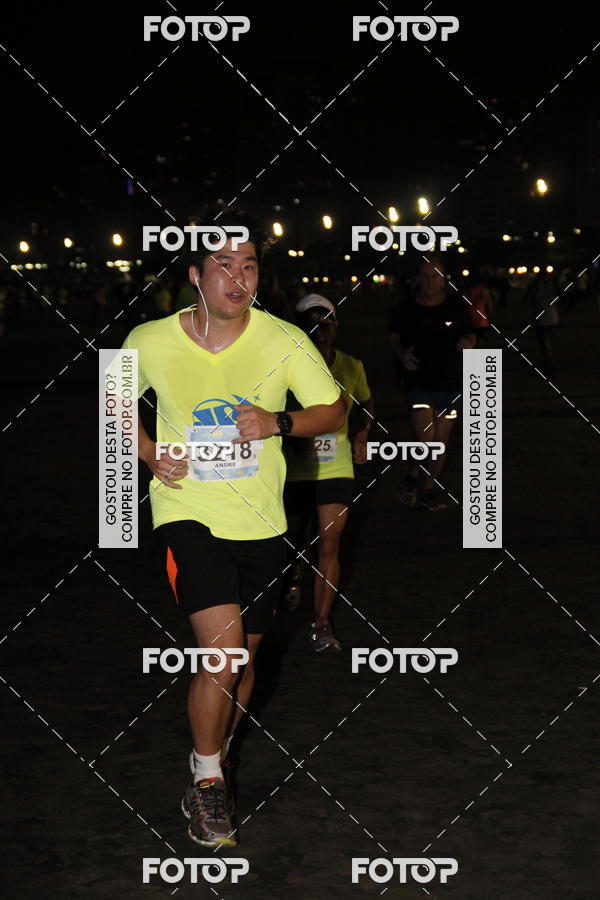 Buy your photos of the eventCircuito Jovem Pan Night Run - Etapa Santos on Fotop