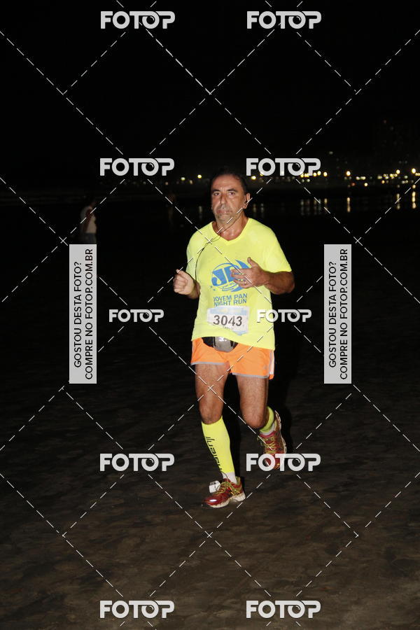 Buy your photos of the eventCircuito Jovem Pan Night Run - Etapa Santos on Fotop