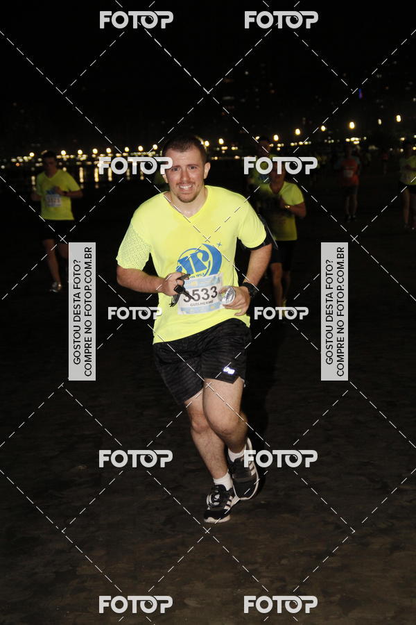 Buy your photos of the eventCircuito Jovem Pan Night Run - Etapa Santos on Fotop