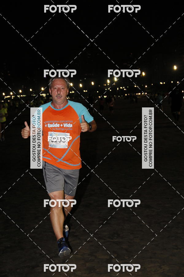 Buy your photos of the eventCircuito Jovem Pan Night Run - Etapa Santos on Fotop
