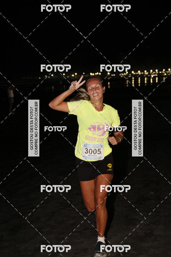Buy your photos of the eventCircuito Jovem Pan Night Run - Etapa Santos on Fotop