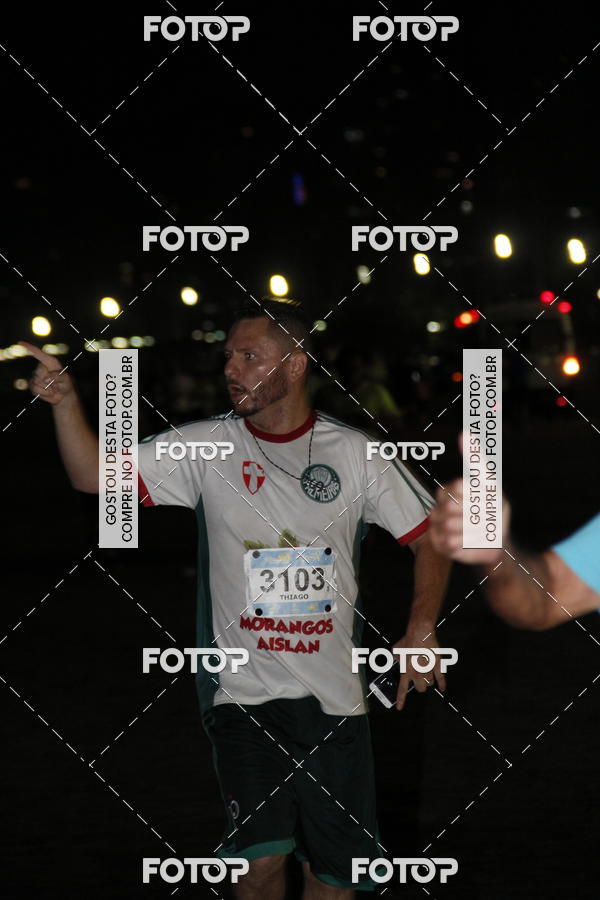 Buy your photos of the eventCircuito Jovem Pan Night Run - Etapa Santos on Fotop