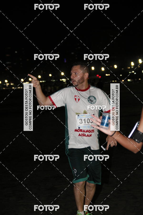Buy your photos of the eventCircuito Jovem Pan Night Run - Etapa Santos on Fotop