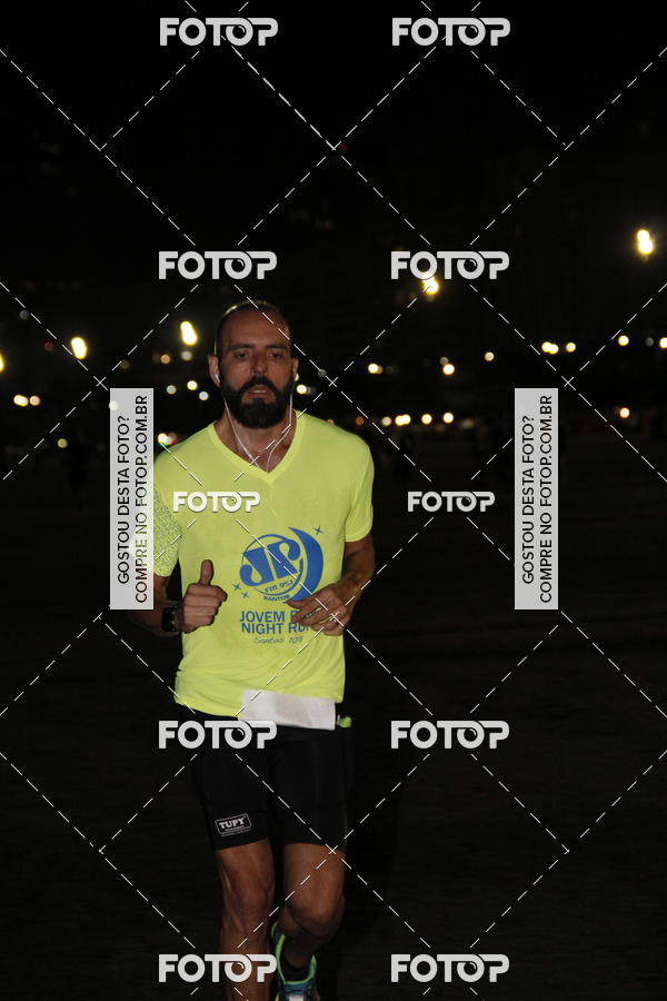 Buy your photos of the eventCircuito Jovem Pan Night Run - Etapa Santos on Fotop