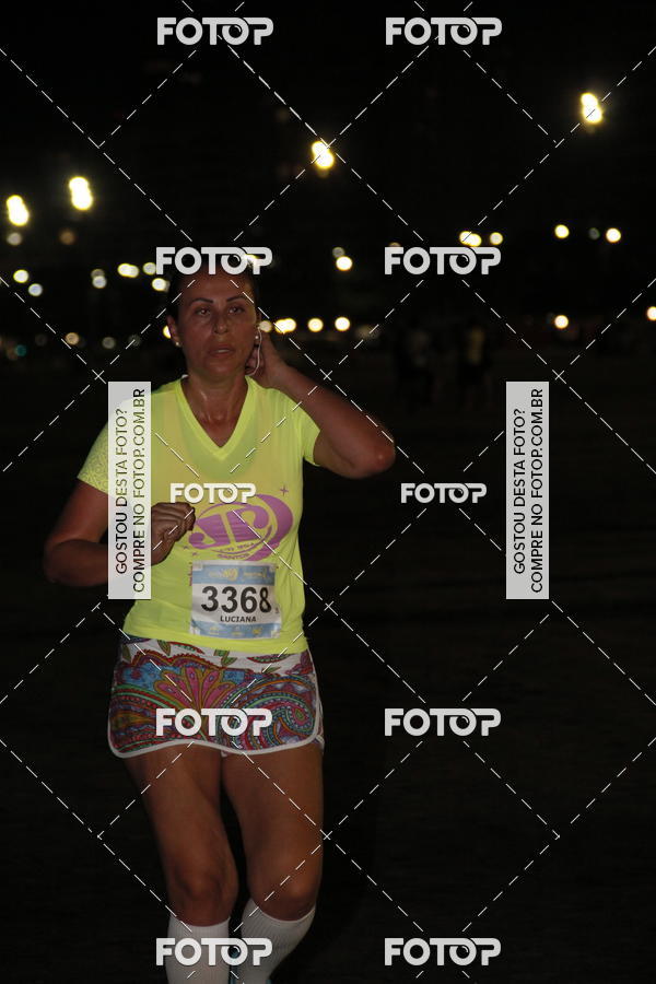 Buy your photos of the eventCircuito Jovem Pan Night Run - Etapa Santos on Fotop