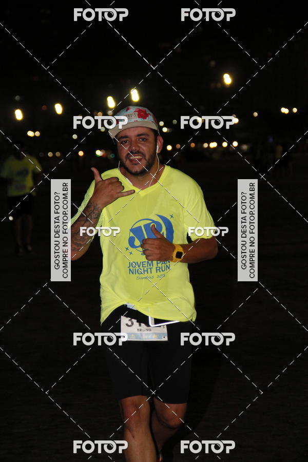 Buy your photos of the eventCircuito Jovem Pan Night Run - Etapa Santos on Fotop