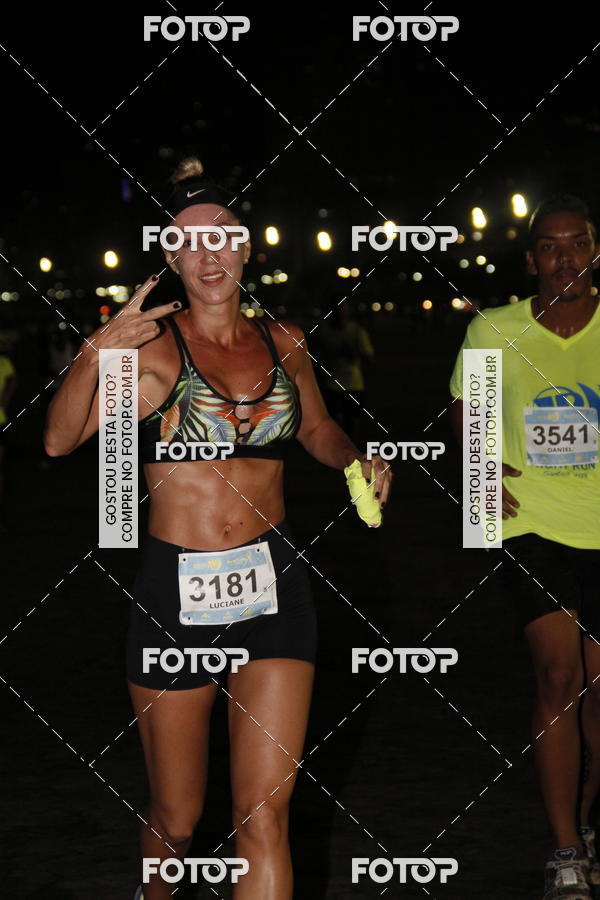 Buy your photos of the eventCircuito Jovem Pan Night Run - Etapa Santos on Fotop