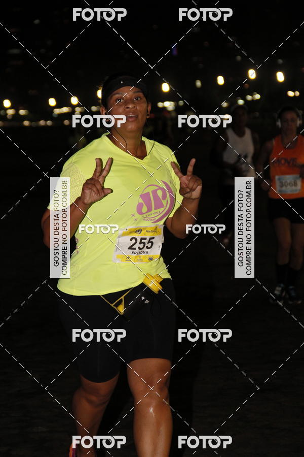 Buy your photos of the eventCircuito Jovem Pan Night Run - Etapa Santos on Fotop