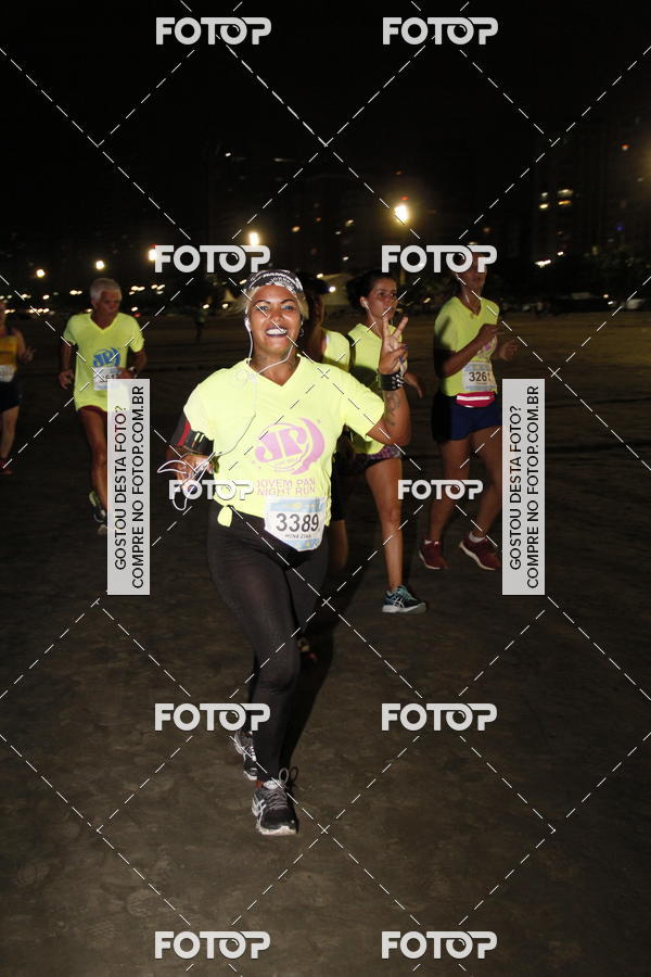 Buy your photos of the eventCircuito Jovem Pan Night Run - Etapa Santos on Fotop