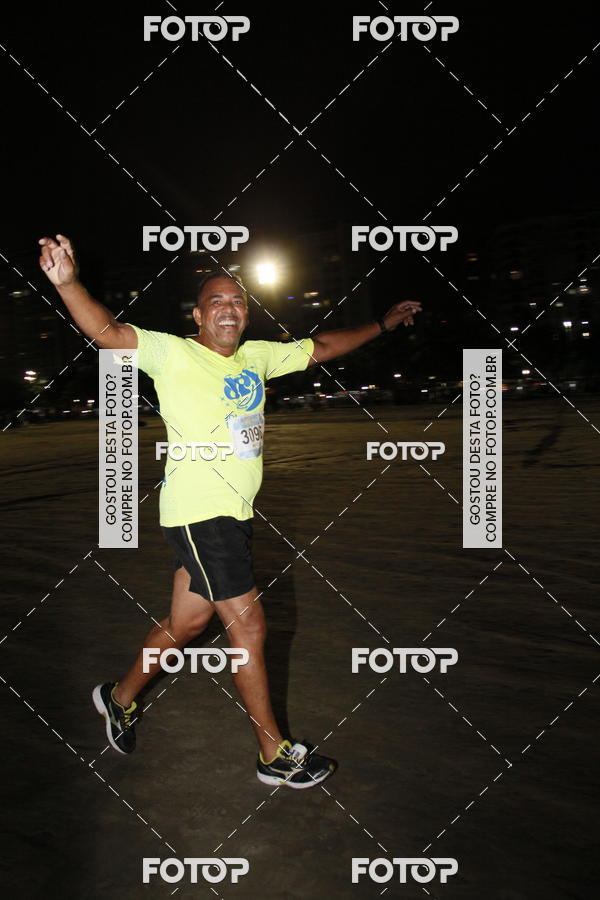 Buy your photos of the eventCircuito Jovem Pan Night Run - Etapa Santos on Fotop