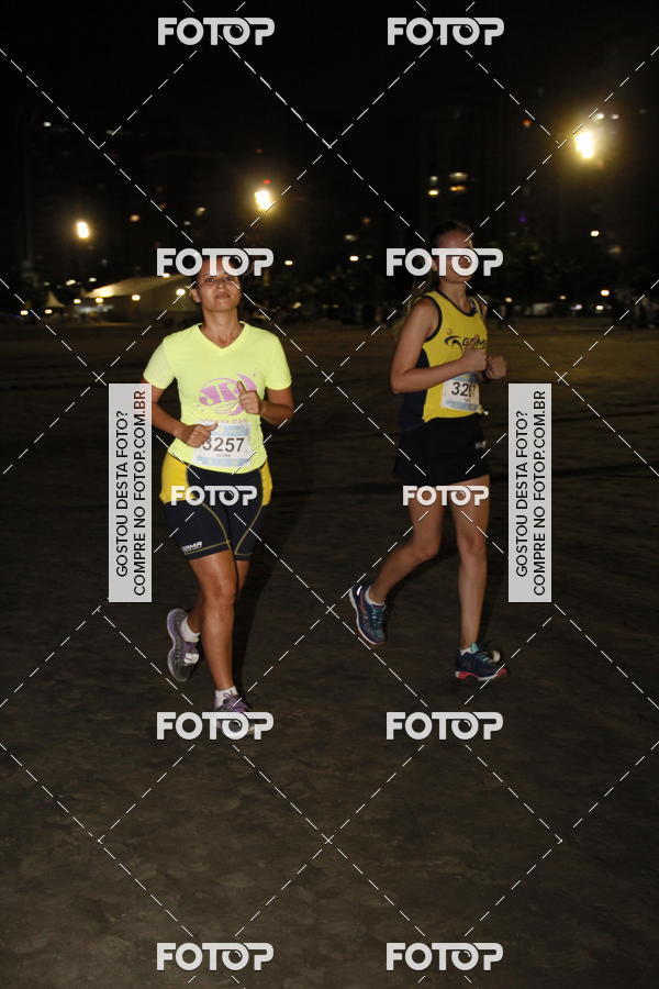 Buy your photos of the eventCircuito Jovem Pan Night Run - Etapa Santos on Fotop