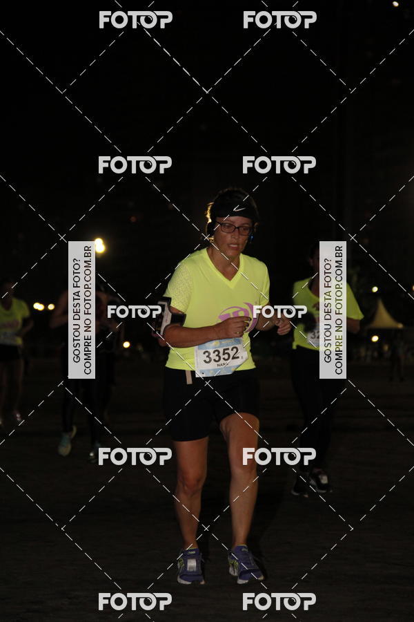 Buy your photos of the eventCircuito Jovem Pan Night Run - Etapa Santos on Fotop
