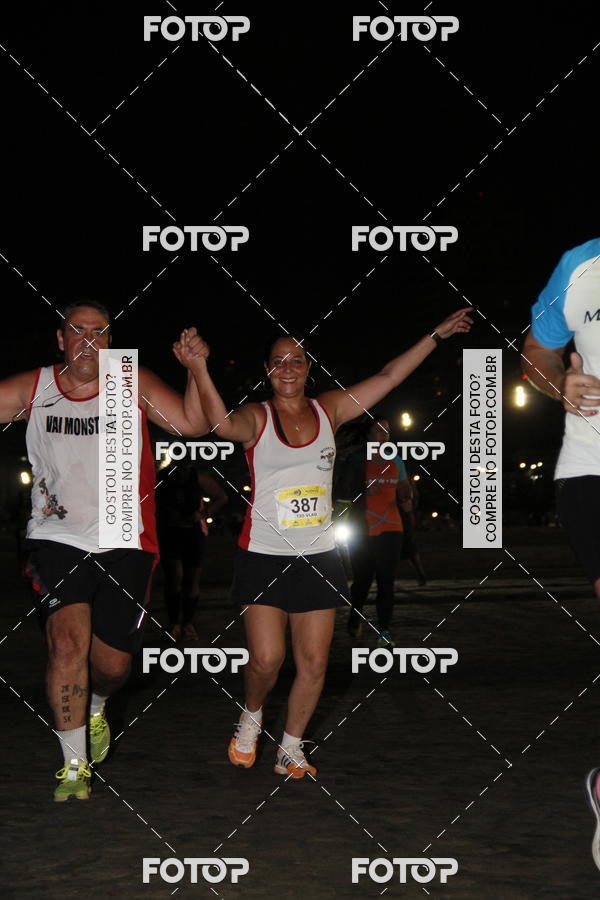 Buy your photos of the eventCircuito Jovem Pan Night Run - Etapa Santos on Fotop