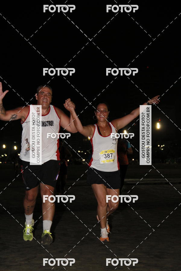 Buy your photos of the eventCircuito Jovem Pan Night Run - Etapa Santos on Fotop