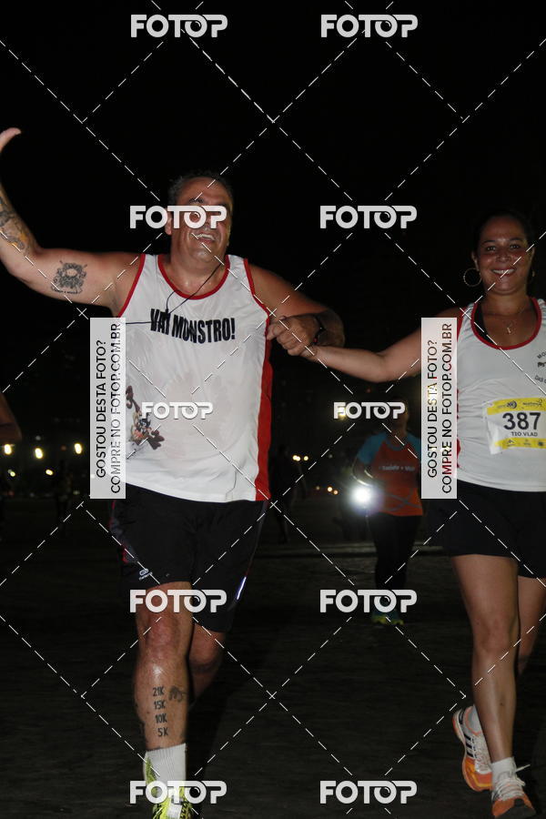 Buy your photos of the eventCircuito Jovem Pan Night Run - Etapa Santos on Fotop