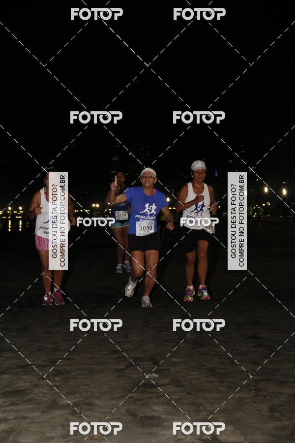 Buy your photos of the eventCircuito Jovem Pan Night Run - Etapa Santos on Fotop