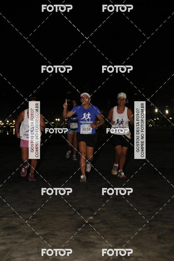Buy your photos of the eventCircuito Jovem Pan Night Run - Etapa Santos on Fotop