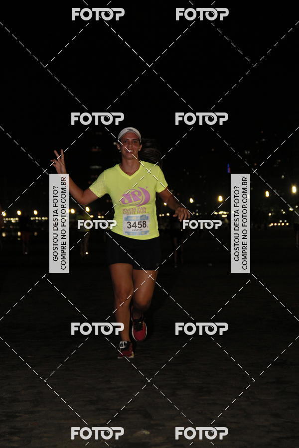 Buy your photos of the eventCircuito Jovem Pan Night Run - Etapa Santos on Fotop