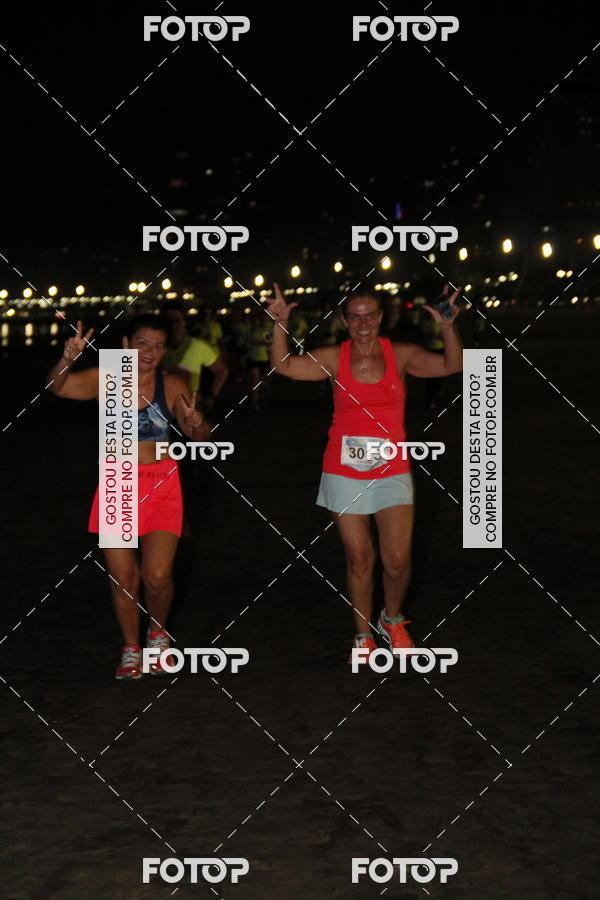 Buy your photos of the eventCircuito Jovem Pan Night Run - Etapa Santos on Fotop