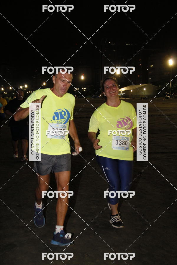Buy your photos of the eventCircuito Jovem Pan Night Run - Etapa Santos on Fotop