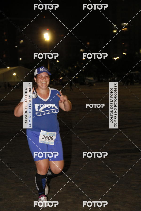 Buy your photos of the eventCircuito Jovem Pan Night Run - Etapa Santos on Fotop