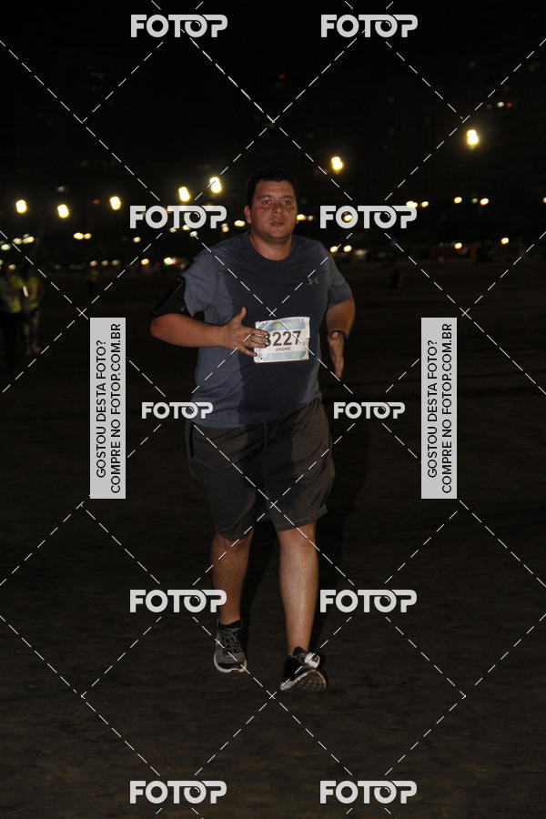 Buy your photos of the eventCircuito Jovem Pan Night Run - Etapa Santos on Fotop