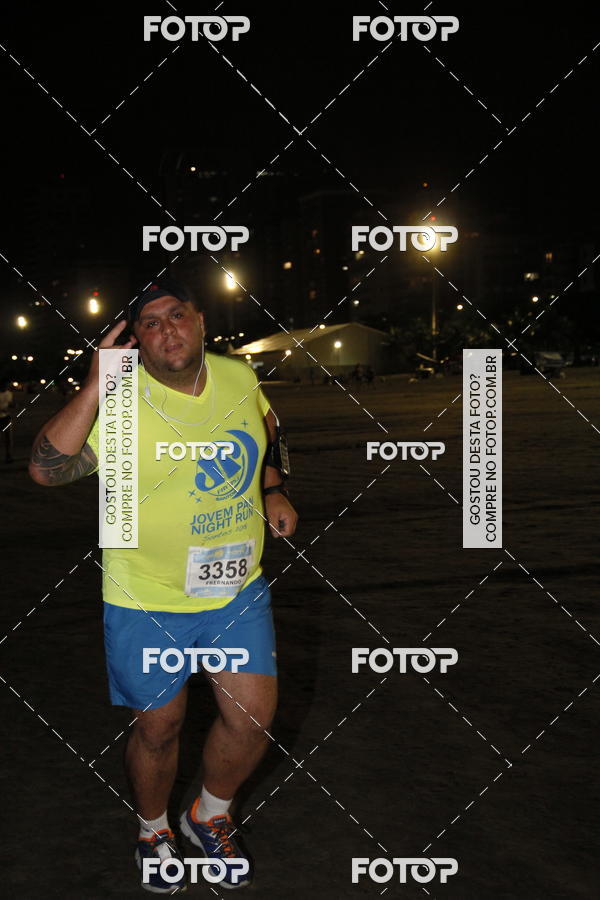 Buy your photos of the eventCircuito Jovem Pan Night Run - Etapa Santos on Fotop
