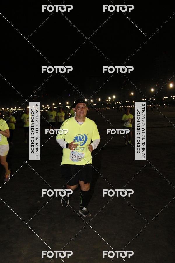 Buy your photos of the eventCircuito Jovem Pan Night Run - Etapa Santos on Fotop