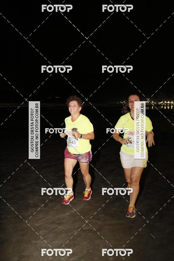 Buy your photos of the eventCircuito Jovem Pan Night Run - Etapa Santos on Fotop