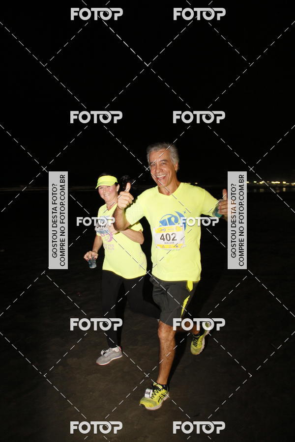 Buy your photos of the eventCircuito Jovem Pan Night Run - Etapa Santos on Fotop