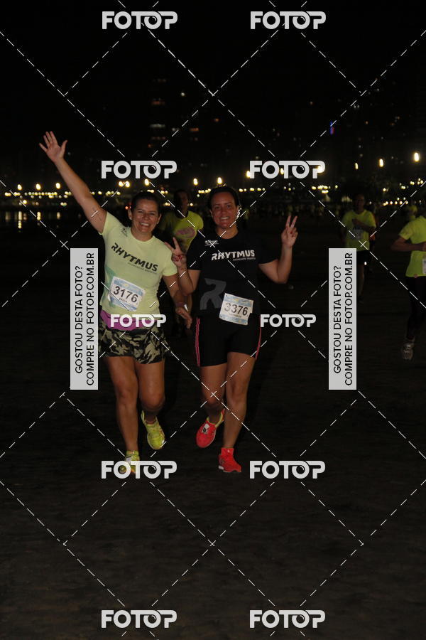 Buy your photos of the eventCircuito Jovem Pan Night Run - Etapa Santos on Fotop