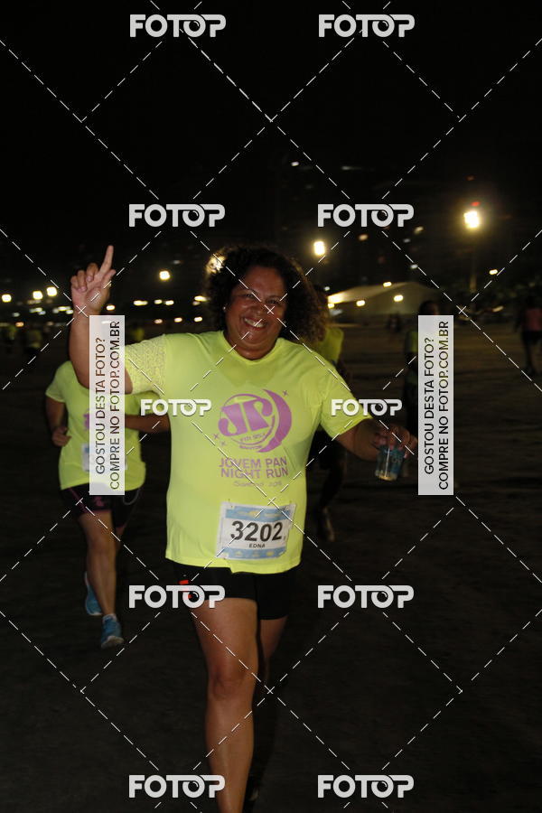 Buy your photos of the eventCircuito Jovem Pan Night Run - Etapa Santos on Fotop