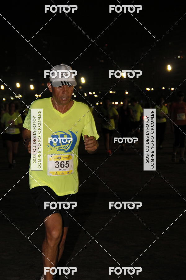 Buy your photos of the eventCircuito Jovem Pan Night Run - Etapa Santos on Fotop