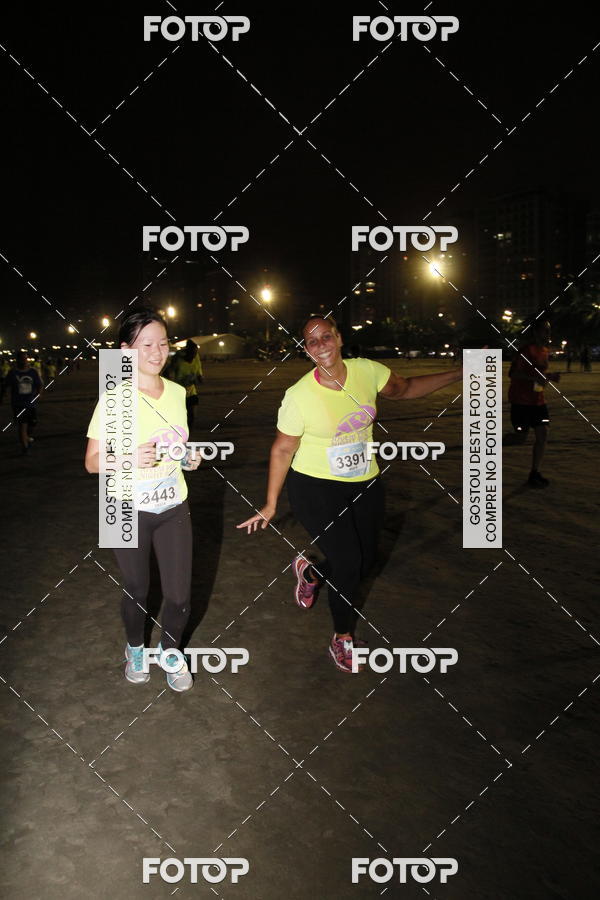 Buy your photos of the eventCircuito Jovem Pan Night Run - Etapa Santos on Fotop