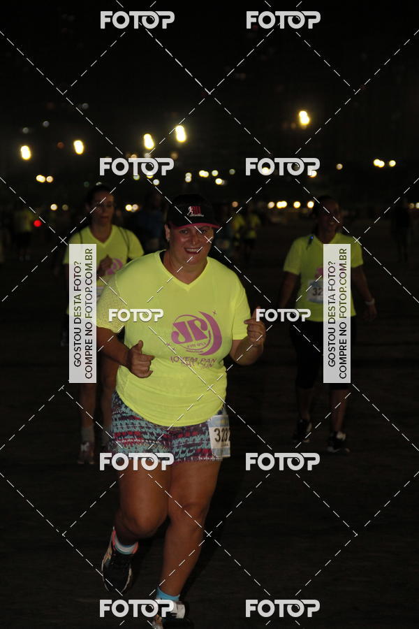 Buy your photos of the eventCircuito Jovem Pan Night Run - Etapa Santos on Fotop