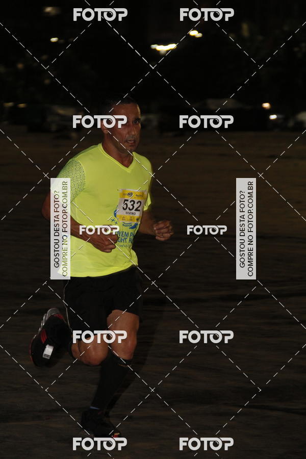 Buy your photos of the eventCircuito Jovem Pan Night Run - Etapa Santos on Fotop