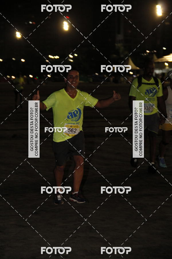 Buy your photos of the eventCircuito Jovem Pan Night Run - Etapa Santos on Fotop