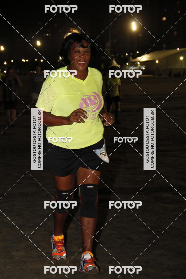 Buy your photos of the eventCircuito Jovem Pan Night Run - Etapa Santos on Fotop