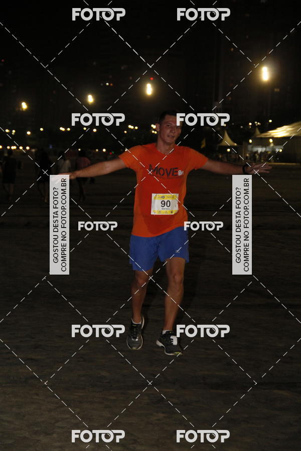 Buy your photos of the eventCircuito Jovem Pan Night Run - Etapa Santos on Fotop