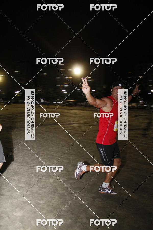 Buy your photos of the eventCircuito Jovem Pan Night Run - Etapa Santos on Fotop