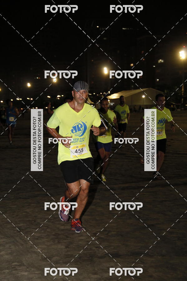 Buy your photos of the eventCircuito Jovem Pan Night Run - Etapa Santos on Fotop