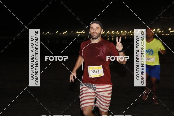Buy your photos of the eventCircuito Jovem Pan Night Run - Etapa Santos on Fotop