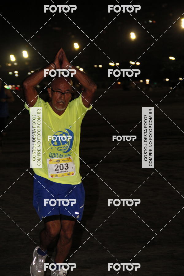 Buy your photos of the eventCircuito Jovem Pan Night Run - Etapa Santos on Fotop