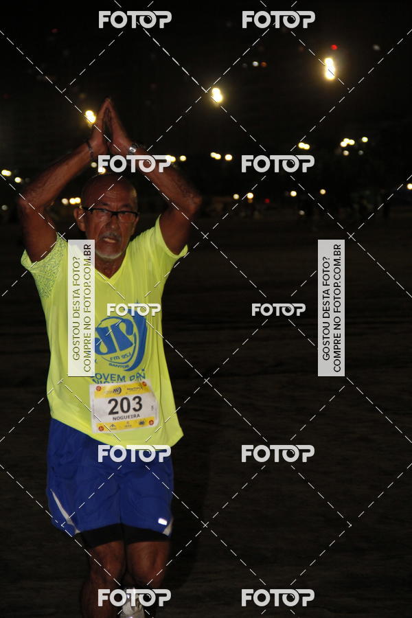 Buy your photos of the eventCircuito Jovem Pan Night Run - Etapa Santos on Fotop