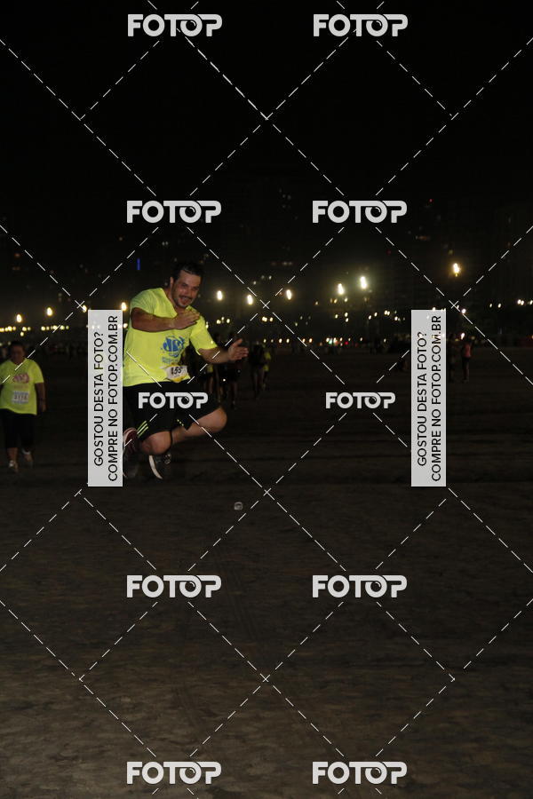 Buy your photos of the eventCircuito Jovem Pan Night Run - Etapa Santos on Fotop