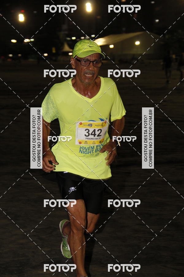 Buy your photos of the eventCircuito Jovem Pan Night Run - Etapa Santos on Fotop