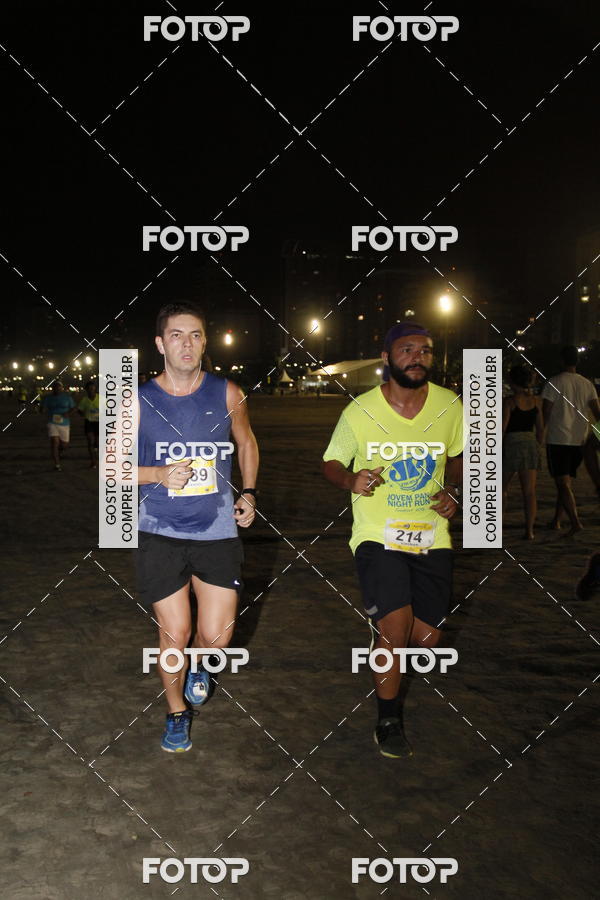 Buy your photos of the eventCircuito Jovem Pan Night Run - Etapa Santos on Fotop